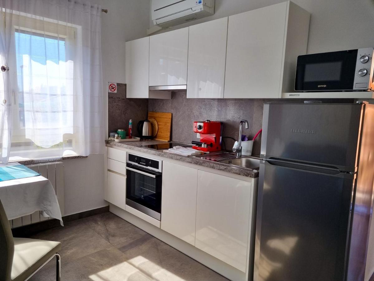 Juli No 2 Apartment Porec Ngoại thất bức ảnh